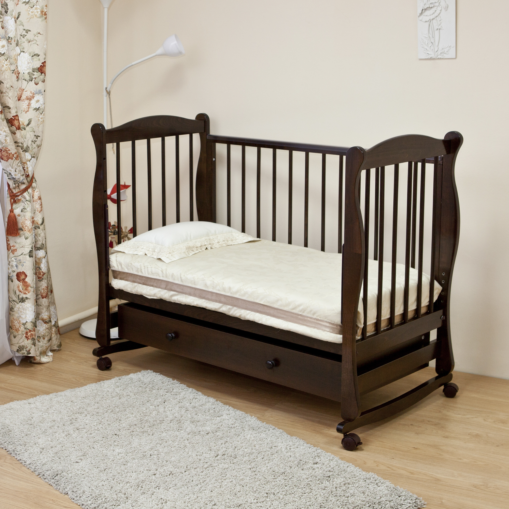 Кровать детская wooden crib